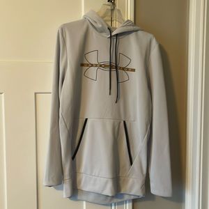Under armour sweatshirt